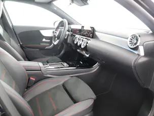 Mercedes-Benz A 220 4Matic 8G-DCT