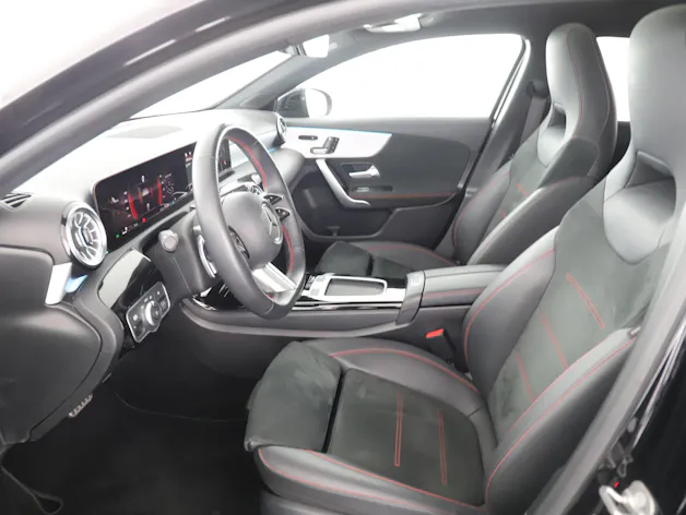 Mercedes-Benz A 220 4Matic 8G-DCT