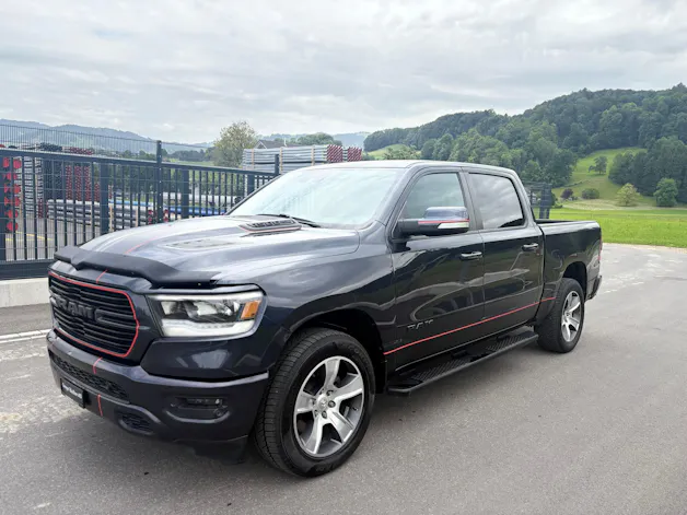 Dodge Ram Sport 1500 4x4 Hemi V8