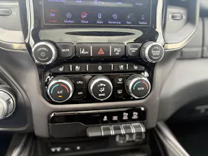 Dodge Ram Sport 1500 4x4 Hemi V8