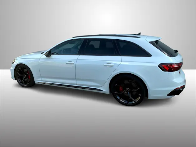 Audi RS4 Avant quattro tiptronic
