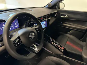 Alfa Romeo Junior 1.2 48V Hybrid Q4
