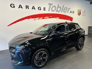 Alfa Romeo Junior 1.2 48V Hybrid Q4