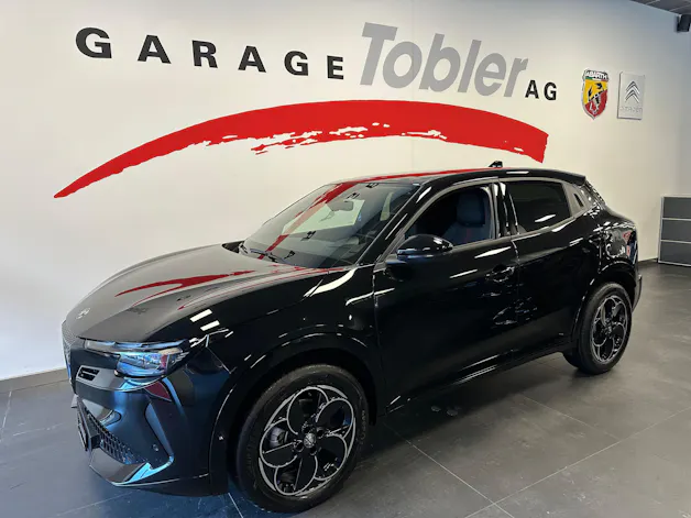 Alfa Romeo Junior 1.2 48V Hybrid Q4