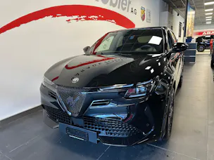 Alfa Romeo Junior 1.2 48V Hybrid Q4