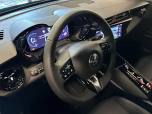 Alfa Romeo Junior 1.2 48V Hybrid Q4
