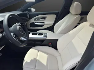 Mercedes-Benz CLA 200 8G-DCT 4Matic