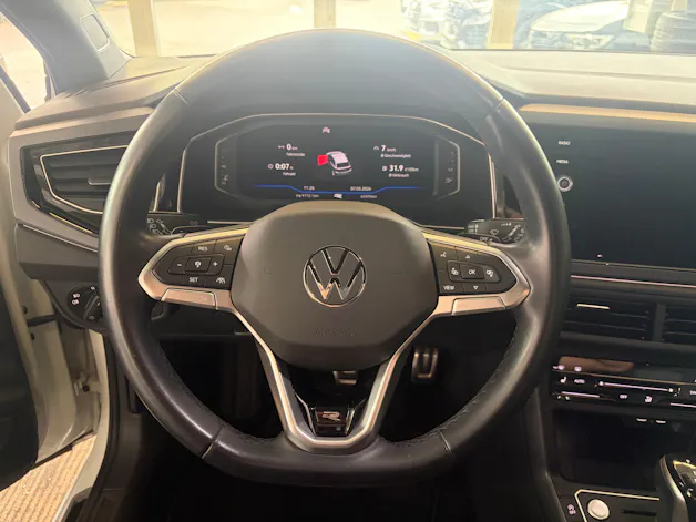 VW Polo 1.0 TSI R-Line DSG | CH | Adaptiver Tempomat ACC | Navi Discover Pro | Digital Cockpit Pro | Lane & Front Assist |