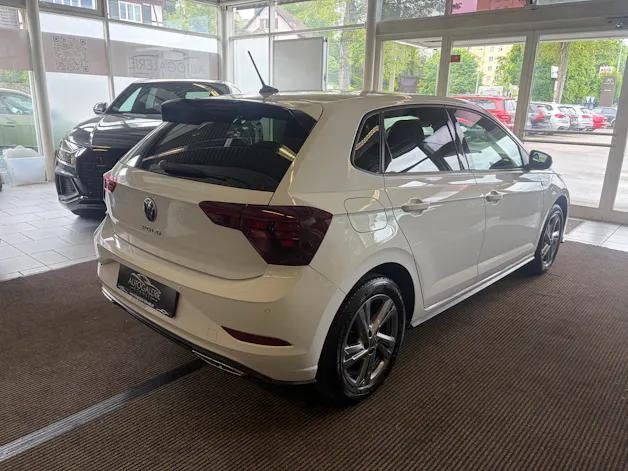 VW Polo 1.0 TSI R-Line DSG | CH | Adaptiver Tempomat ACC | Navi Discover Pro | Digital Cockpit Pro | Lane & Front Assist |