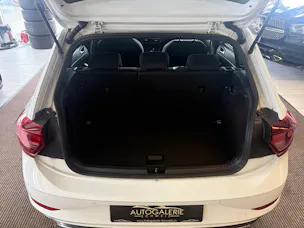VW Polo 1.0 TSI R-Line DSG | CH | Adaptiver Tempomat ACC | Navi Discover Pro | Digital Cockpit Pro | Lane & Front Assist |