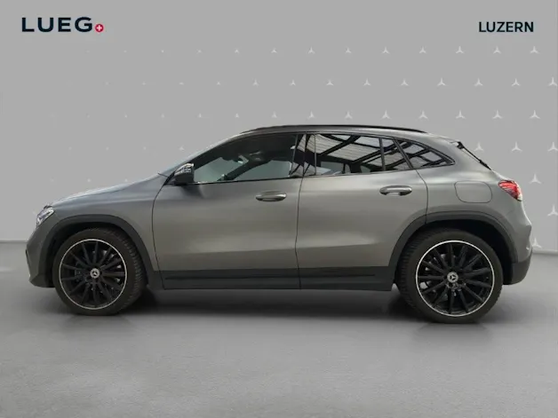 Mercedes-Benz GLA 250 4Matic AMG Line 8G-DCT