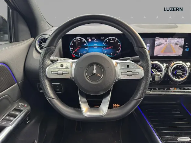 Mercedes-Benz GLA 250 4Matic AMG Line 8G-DCT