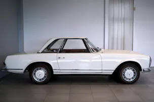 Mercedes-Benz 230 SL ROADSTER