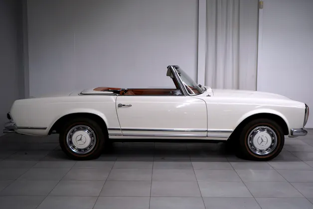 Mercedes-Benz 230 SL ROADSTER