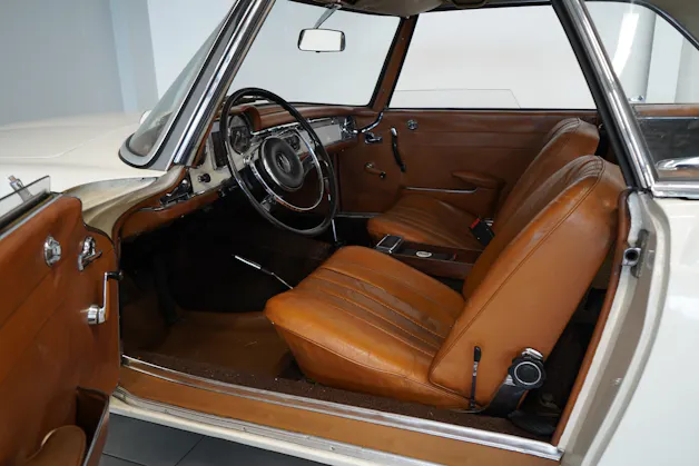 Mercedes-Benz 230 SL ROADSTER