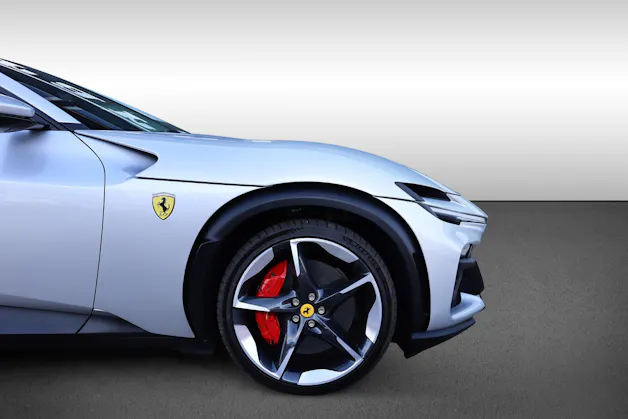 Ferrari Purosangue 6.5 V12