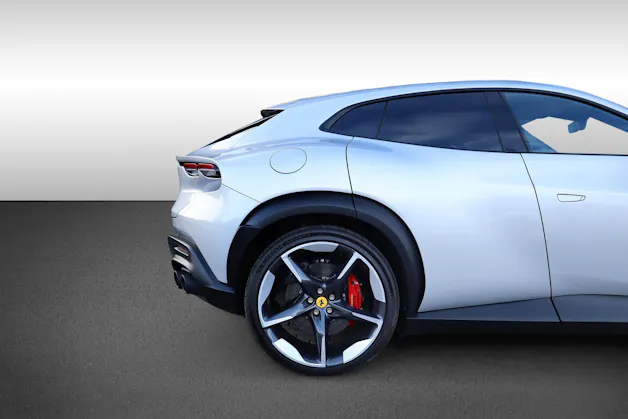 Ferrari Purosangue 6.5 V12