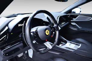 Ferrari Purosangue 6.5 V12
