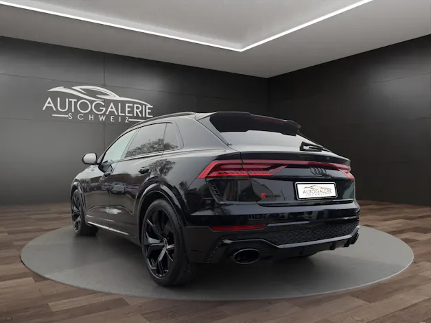 Audi RSQ8 | CH Swiss | Carbon | B&O | Keramik | DYNAMIKPAKET PLUS | AHK | Standheizung | NP: 230K! |