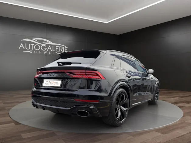 Audi RSQ8 | CH Swiss | Carbon | B&O | Keramik | DYNAMIKPAKET PLUS | AHK | Standheizung | NP: 230K! |