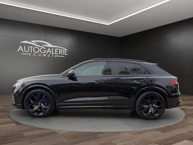 Audi RSQ8 | CH Swiss | Carbon | B&O | Keramik | DYNAMIKPAKET PLUS | AHK | Standheizung | NP: 230K! |