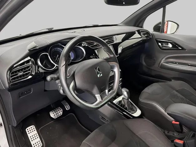 DS Automobiles AUTOMOBILES DS 3 1.2 PureTech SO Chic EAT