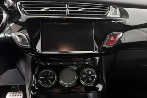 DS Automobiles AUTOMOBILES DS 3 1.2 PureTech SO Chic EAT