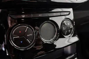 DS Automobiles AUTOMOBILES DS 3 1.2 PureTech SO Chic EAT