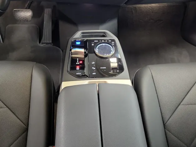 BMW iX xDrive50 M-Sport