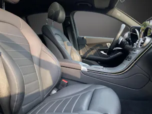 Mercedes-Benz GLC Cou. 300 de AMG Li 4M