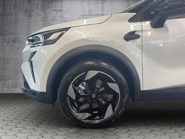 Renault Captur 1.6 E-Tech Techno