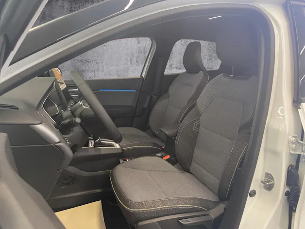 Renault Captur 1.6 E-Tech Techno