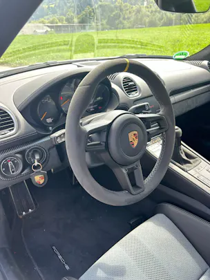 Porsche 718 Cayman GT4 RS PDK