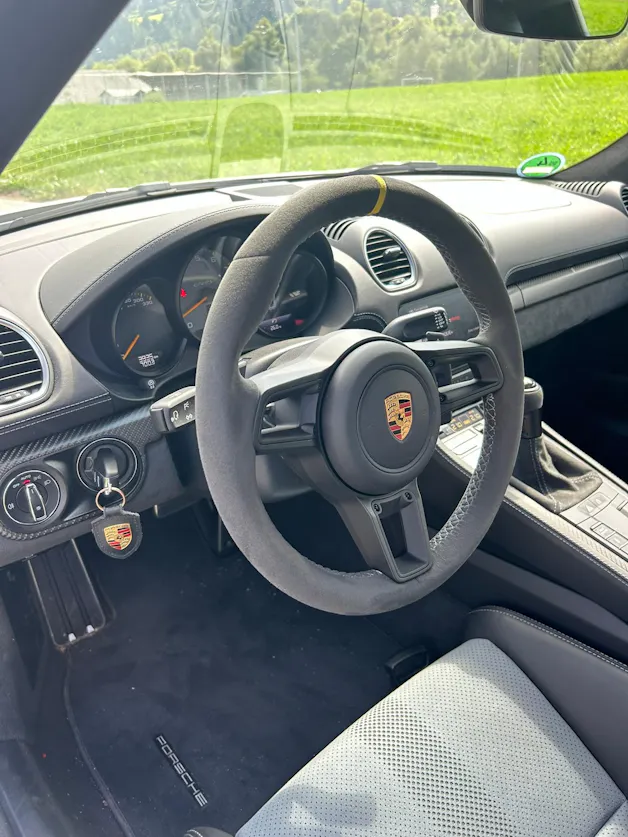 Porsche 718 Cayman GT4 RS PDK