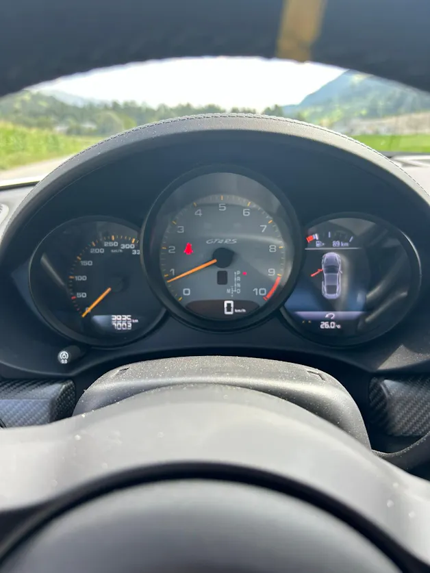 Porsche 718 Cayman GT4 RS PDK