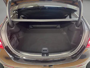 Mercedes-Benz C 300 4M - AMG / DISTRONIC / 360 Grad Kamera / Panorama-Dach