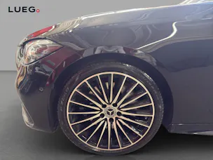 Mercedes-Benz C 300 4M - AMG / DISTRONIC / 360 Grad Kamera / Panorama-Dach