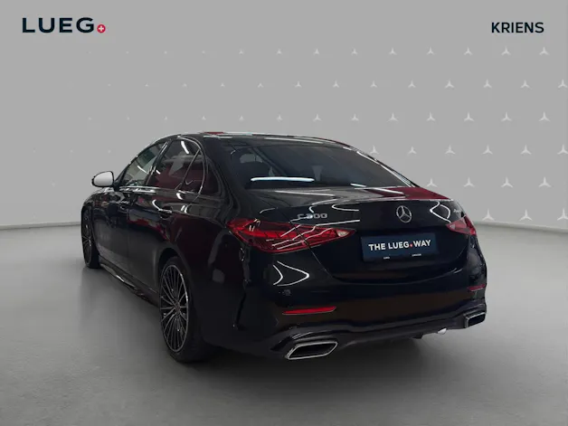 Mercedes-Benz C 300 4M - AMG / DISTRONIC / 360 Grad Kamera / Panorama-Dach