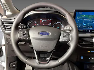 Ford Focus Station Wagon 1.0i EcoB Hybrid 155 Titanium