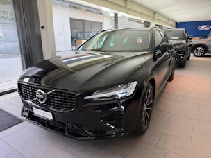 Volvo V60 T6 eAWD Plug in Hybrid Plus Dark Geartronic