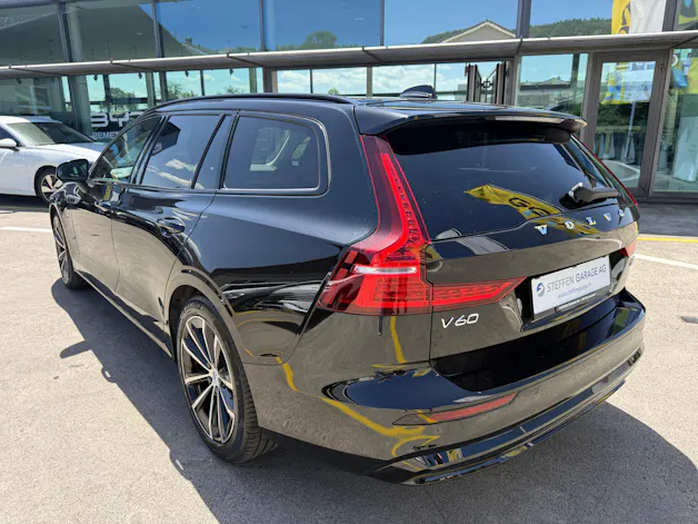 Volvo V60 T6 eAWD Plug in Hybrid Plus Dark Geartronic