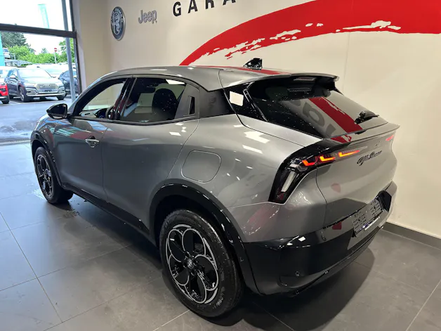 Alfa Romeo Junior 1.2 48V Hybrid Q4