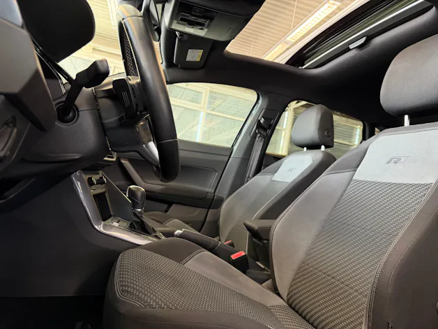 VW Polo 1.0 TSI BMT R-LINE Highline DSG | CH | Navi | PANORAMA | Keyless | Innovationspaket |
