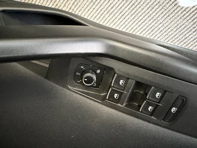 VW Polo 1.0 TSI BMT R-LINE Highline DSG | CH | Navi | PANORAMA | Keyless | Innovationspaket |
