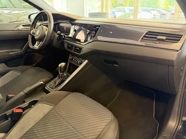 VW Polo 1.0 TSI BMT R-LINE Highline DSG | CH | Navi | PANORAMA | Keyless | Innovationspaket |