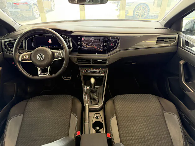 VW Polo 1.0 TSI BMT R-LINE Highline DSG | CH | Navi | PANORAMA | Keyless | Innovationspaket |
