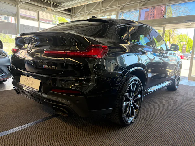 BMW X4 M40i Steptronic | CH Swiss | Individual Leder Fiona Rot-Schwarz | LED | Memory | DRIVING ASSISTANT |