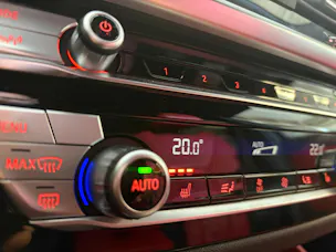 BMW X4 M40i Steptronic | CH Swiss | Individual Leder Fiona Rot-Schwarz | LED | Memory | DRIVING ASSISTANT |