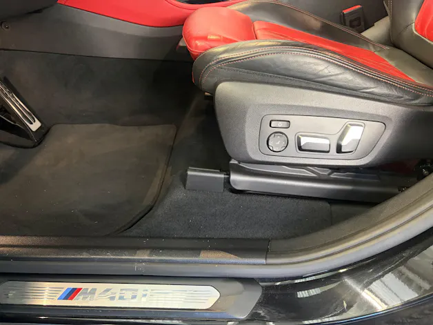 BMW X4 M40i Steptronic | CH Swiss | Individual Leder Fiona Rot-Schwarz | LED | Memory | DRIVING ASSISTANT |