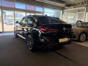 BMW X4 M40i Steptronic | CH Swiss | Individual Leder Fiona Rot-Schwarz | LED | Memory | DRIVING ASSISTANT |